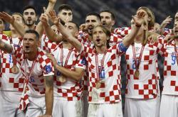 开云体育平台APP-克罗地亚队遗憾出局，未能闯入国际足球赛事决赛的简单介绍