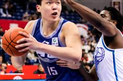 开云体育APP下载-新秀球员在比赛中展示出惊人实力