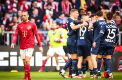 开云体育-关于拜仁慕尼黑球迷批评教练战术，要求改进的信息