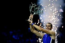 开云APP-包含日本网球队血洗世界网球队，兹维列夫统治全场的词条