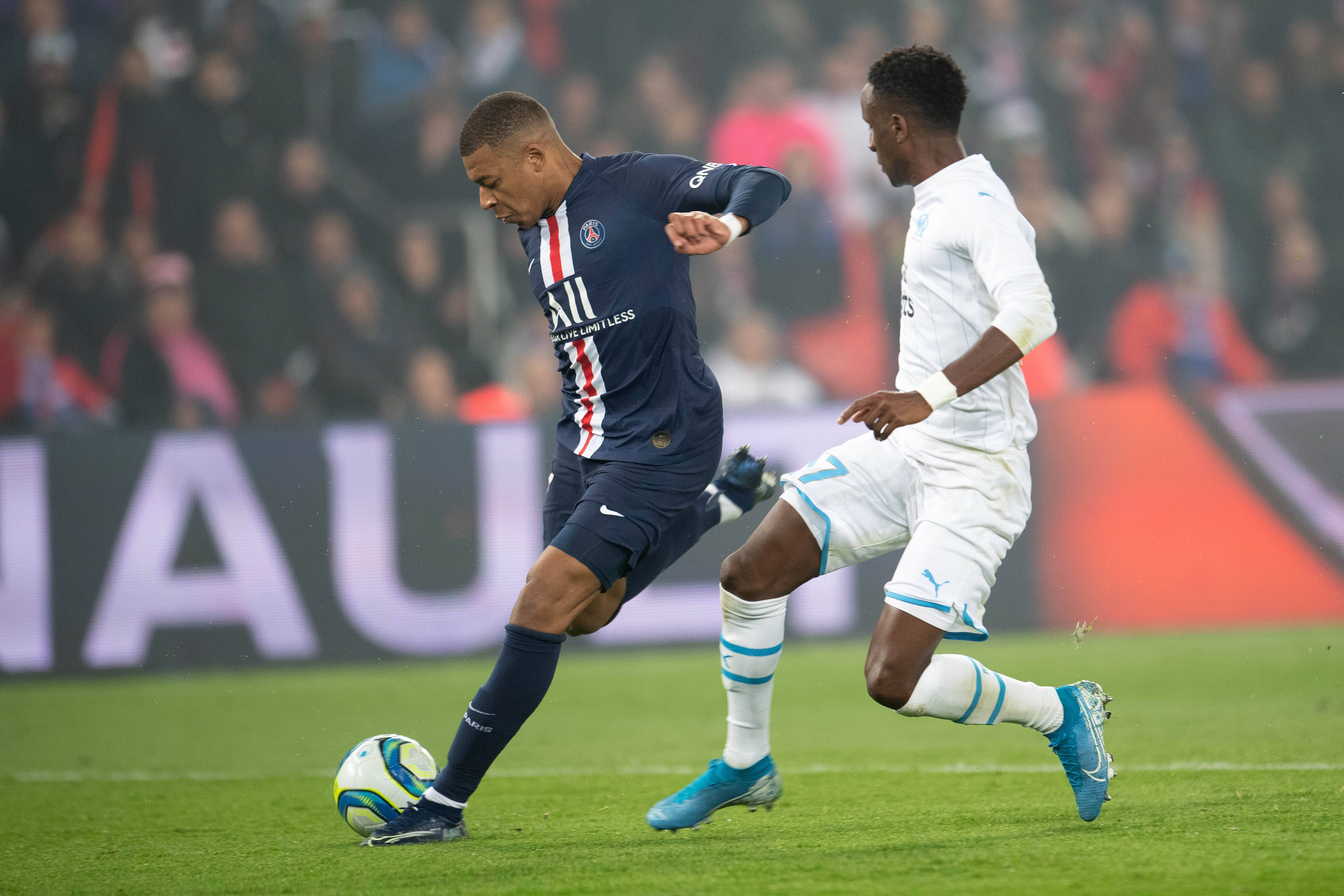 欧国联冠军杯：红军双杀卫冕冠军，晋级四强