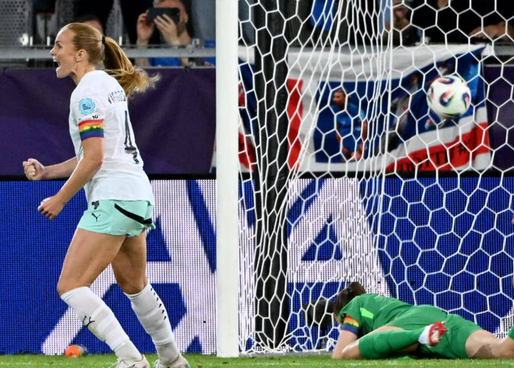 冰岛队实现惊艳表现，欧预赛接连胜出