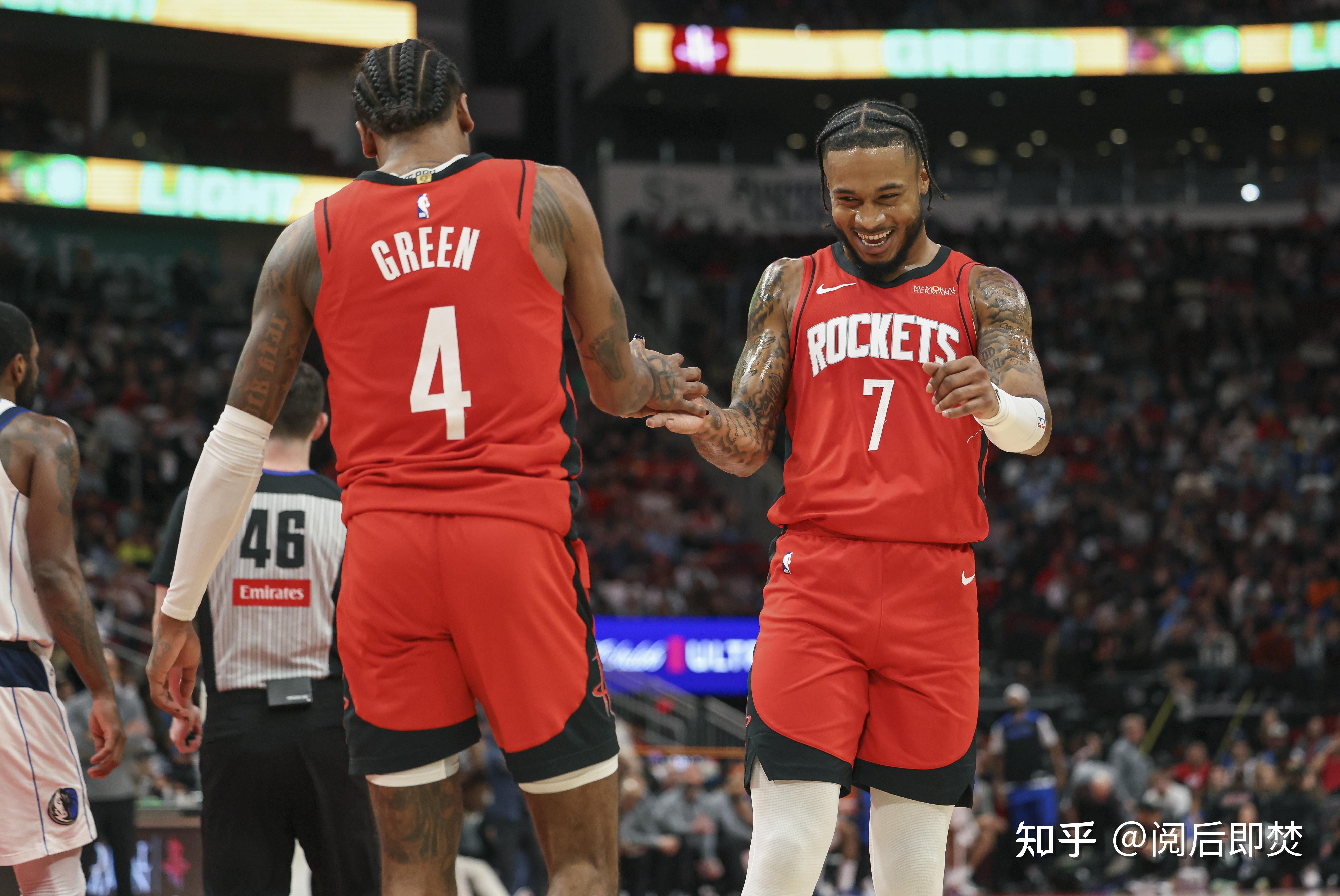 职业球员表现抢眼，助球队夺取连胜