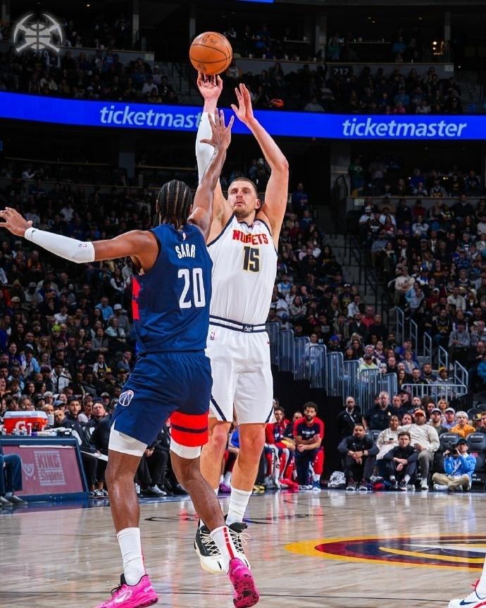 关于奇才翻盘掘金，汉密尔顿送出助攻的信息