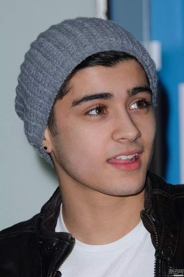 包含全球热议!冰球场外八卦引关注的词条 包含全球热议!冰球场外八卦引关注的词条